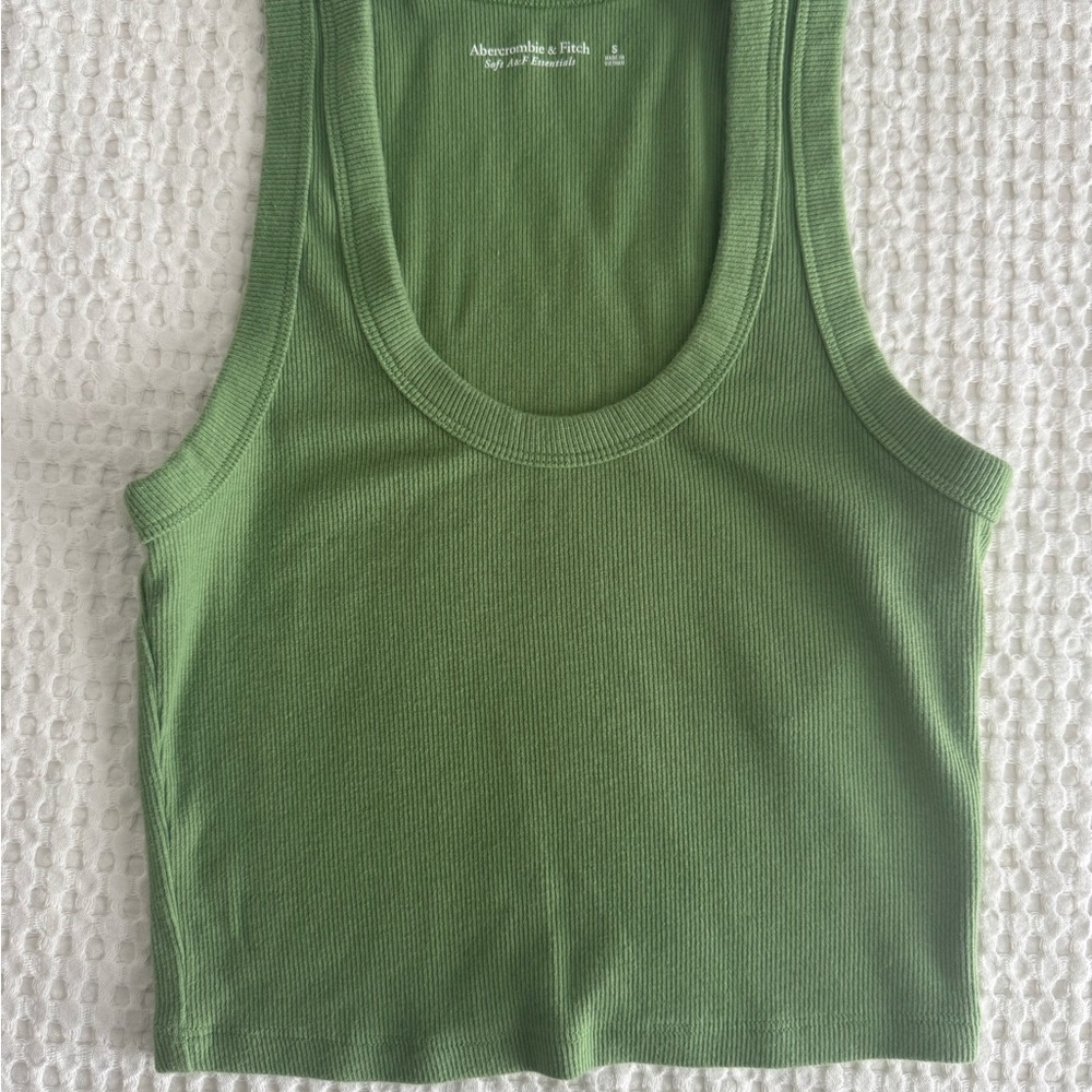 Abercrombie & Fitch Green Fitted Crop Tank Top